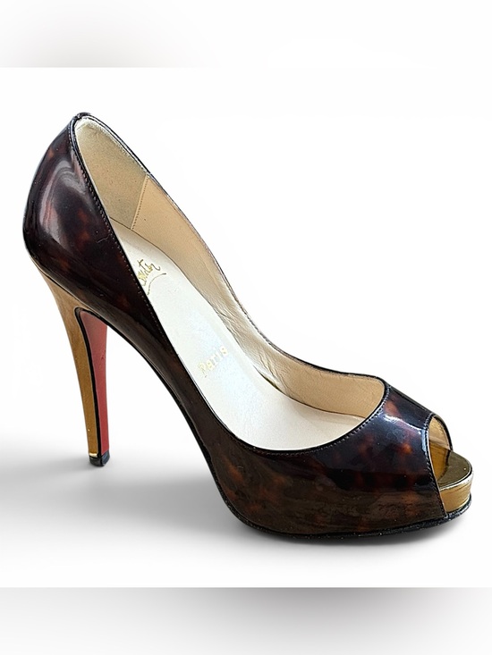 Christian Louboutin Shoes - Christian Louboutin Very Privé pumps in dark brown tortoise patent leather